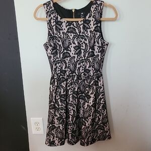 H&M Black and Cream Lace Dress With Exposed Zipper Size Small